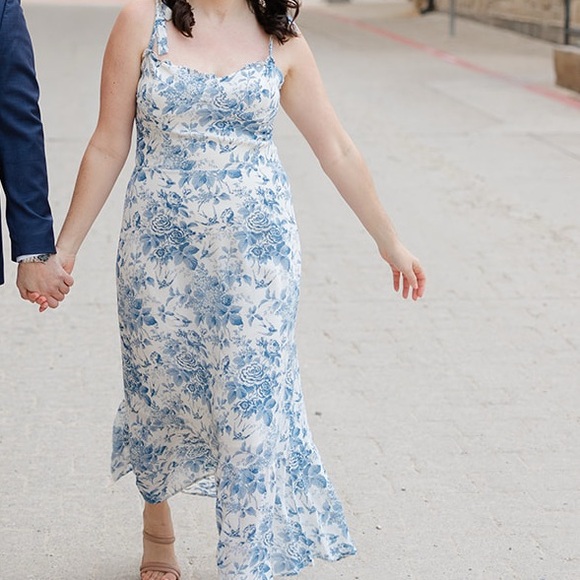 Reformation Nikita Tie Strap Midi Dress in Pompadour Blue Floral - Picture 9 of 9